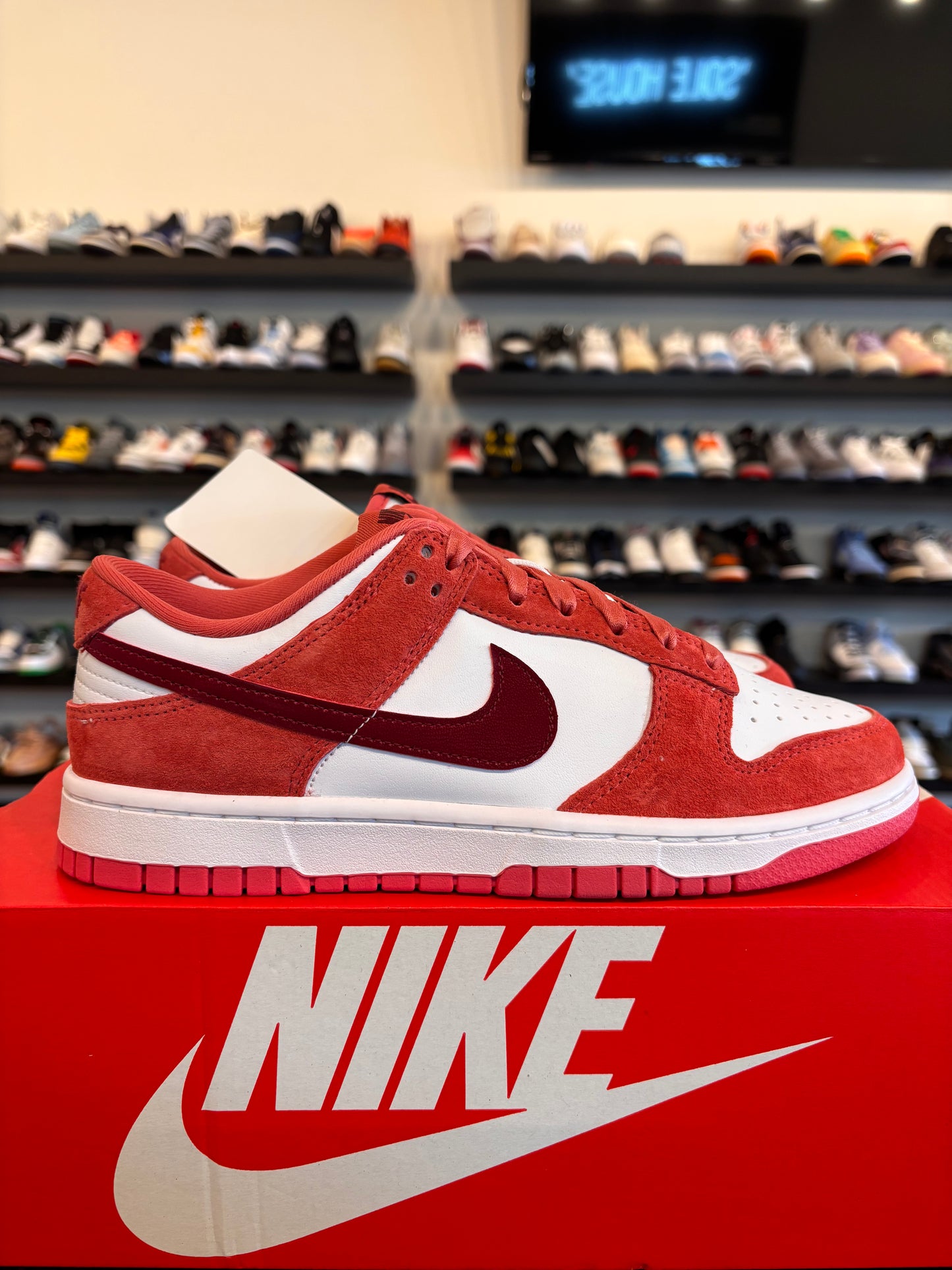 Nike Dunk Low Valentines Day Size 6.5Y (8W) Brand New