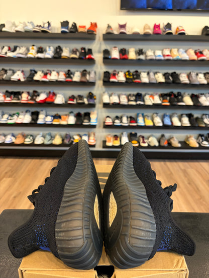 Yeezy 350 V2 Dazzling Blue Size 11 Pre-Owned