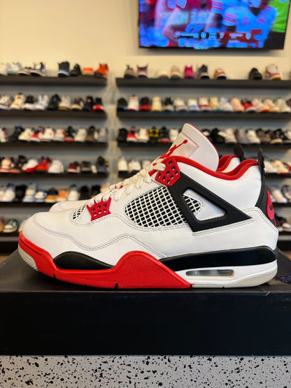 Jordan 4 Fire Red 2020 Size 10.5 Pre-Owned