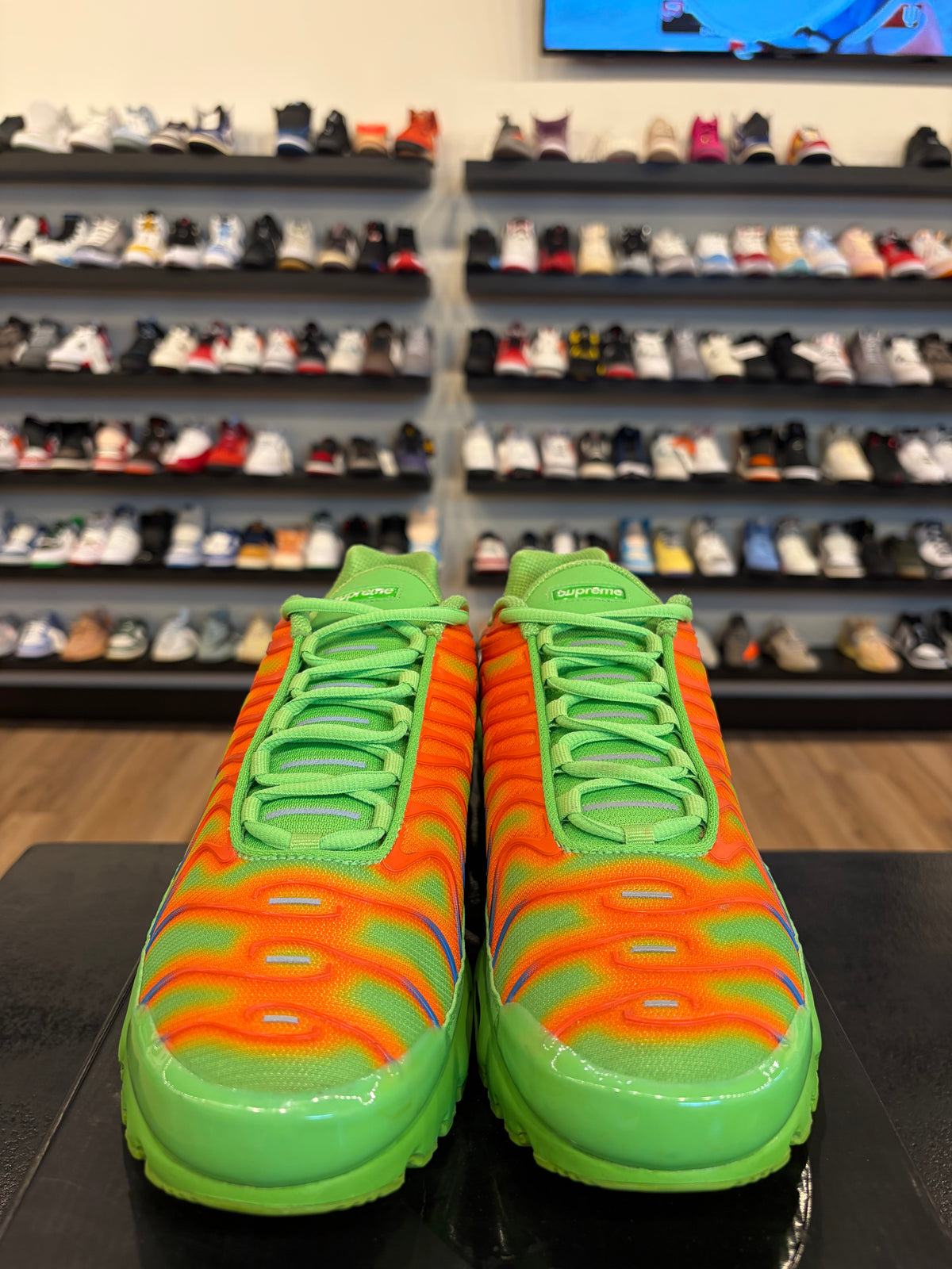 Nike Air Max Plus Supreme Green Size 9.5 Pre-Owned
