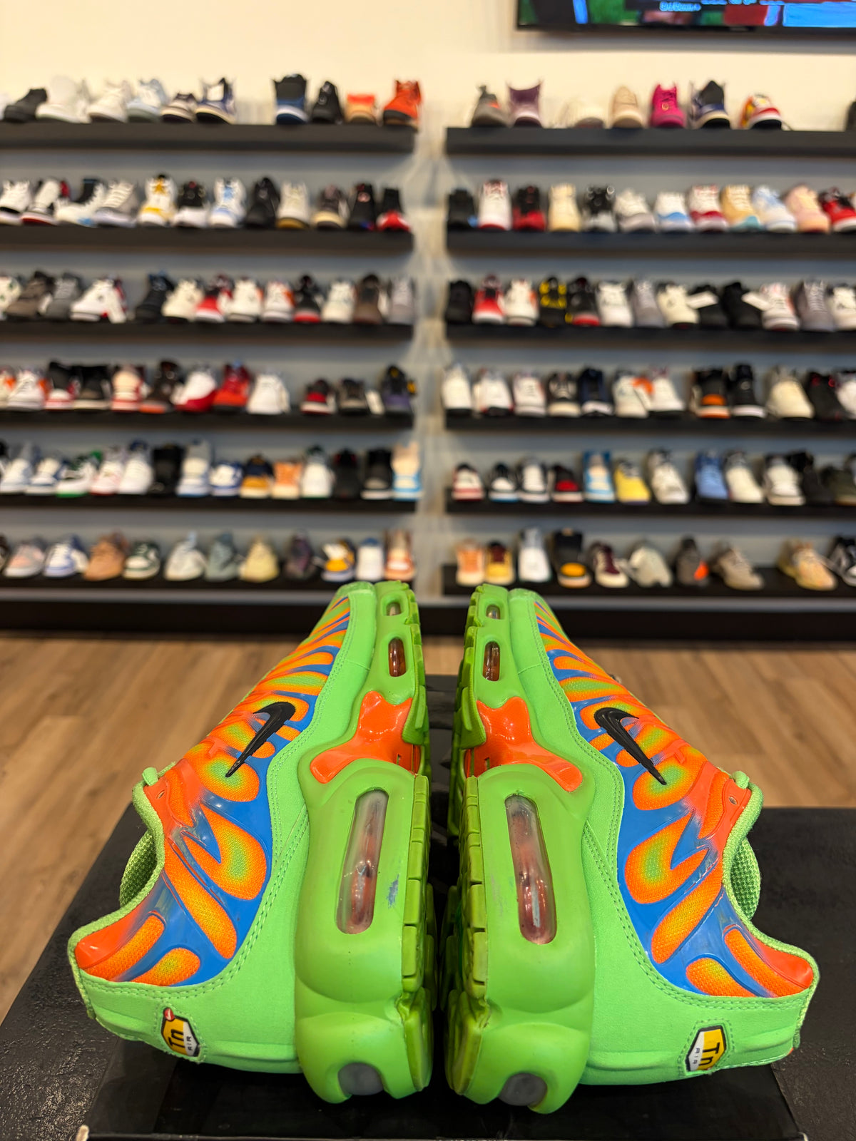Nike Air Max Plus Supreme Green Size 9.5 Pre-Owned