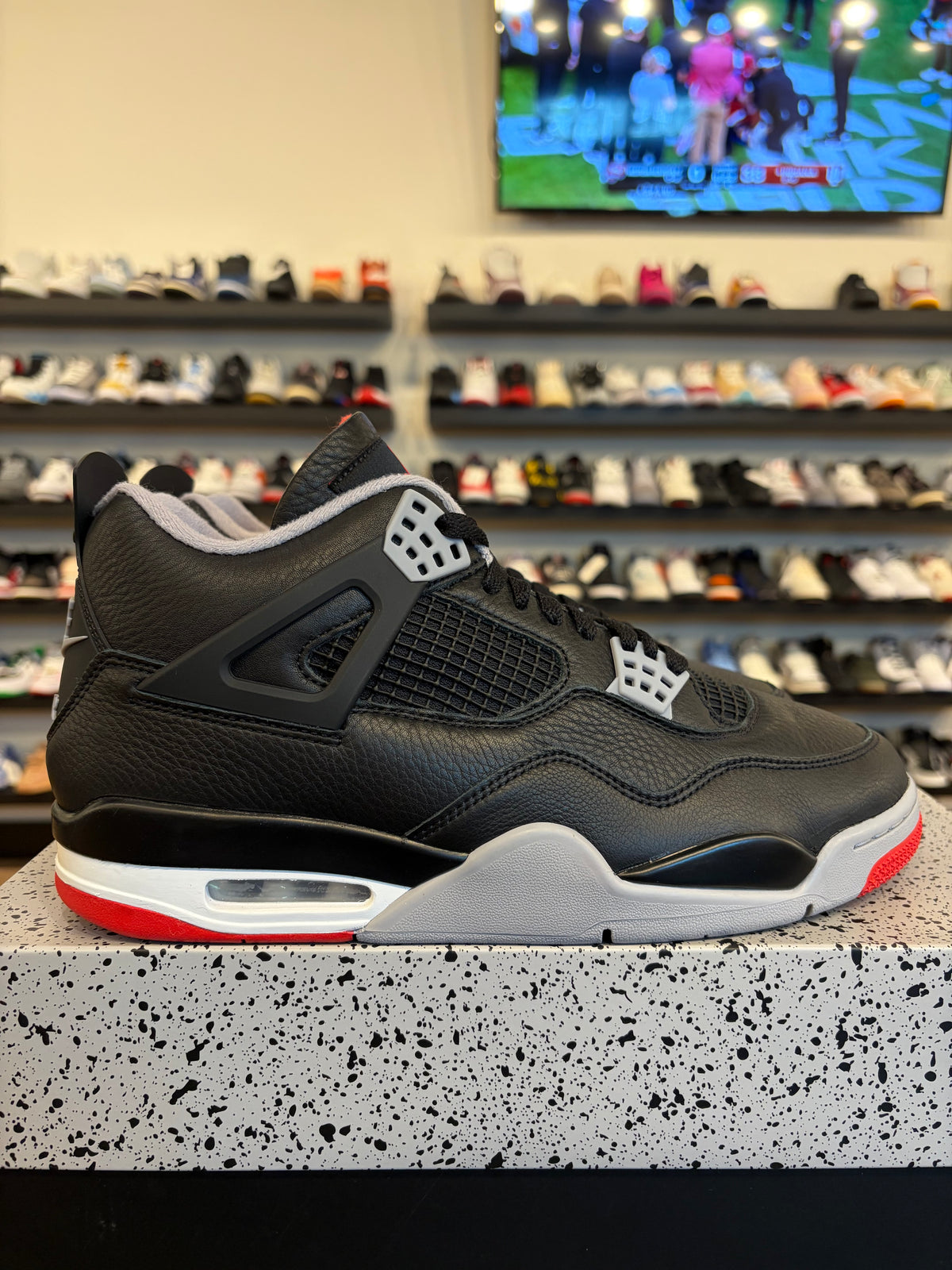 Jordan 4 Bred Reimagined Size 10.5 Brand New