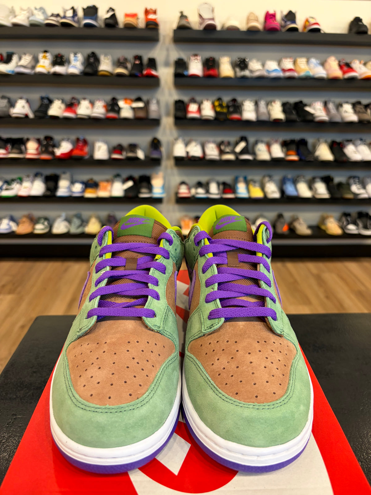 Nike Dunk Low Veneer Size 10 Brand New