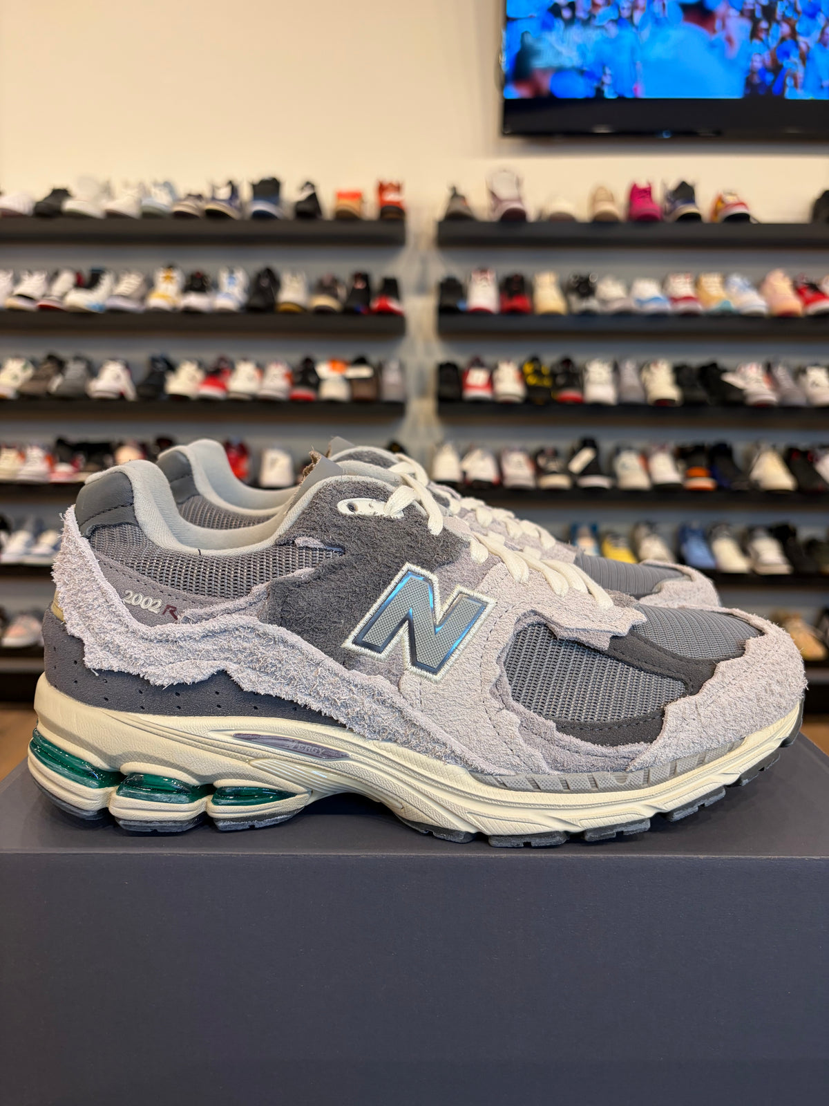 New Balance 2022R Protection Grey Raincloud Size 10.5 Brand New