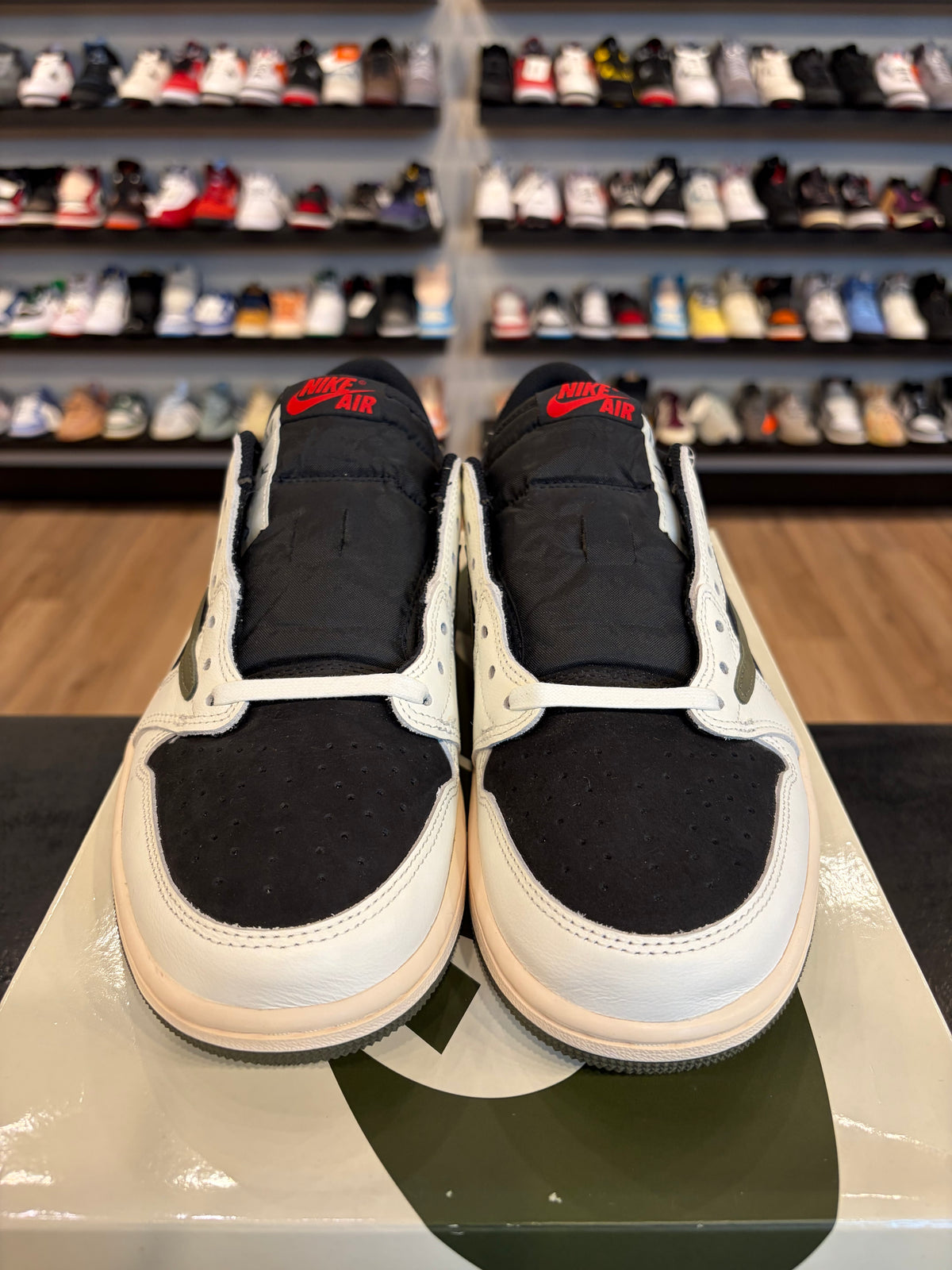 Jordan 1 Low Travis Scott Olive Size 9.5 (11W) Brand New