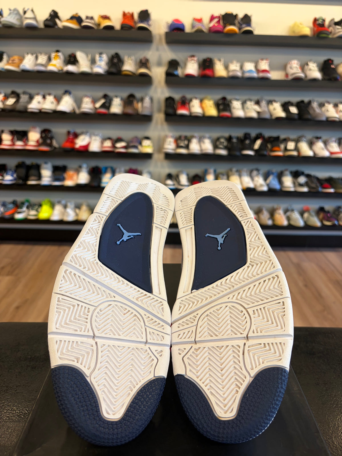 Jordan 4 Colombia Legend Blue Size 10 Pre-Owned