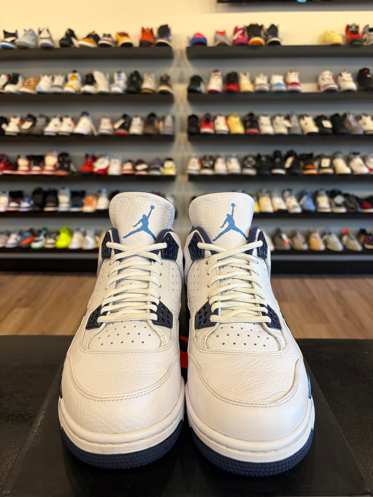 Jordan 4 Colombia Legend Blue Size 10 Pre-Owned